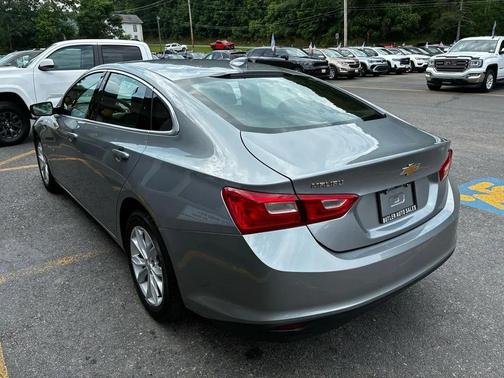 Silver 2023 Chevrolet Malibu FWD 1LT