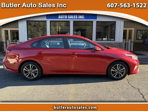 Currant Red 2024 Kia Forte LXS