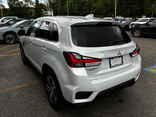White Diamond 2024 Mitsubishi Outlander Sport 2.0 ES