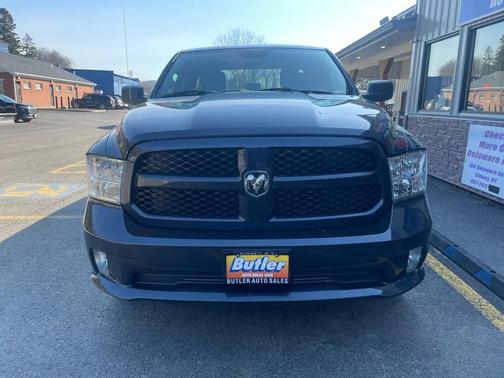 Maximum Steel Metallic Clearcoat 2018 RAM 1500 Tradesman/Express