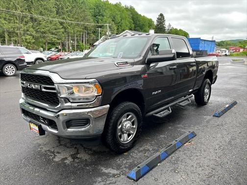 2019 RAM 2500 Tradesman Crew Cab 4x4 6'4' Box