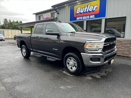 2019 RAM 2500 Tradesman Crew Cab 4x4 6'4' Box