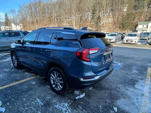 2024 GMC Terrain SLT