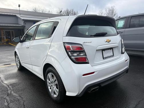 2017 Chevrolet Sonic LT