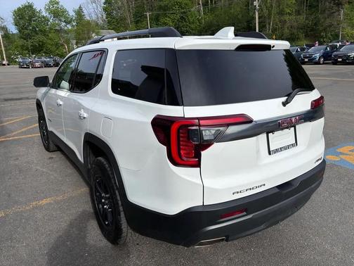 White 2023 GMC Acadia AWD AT4