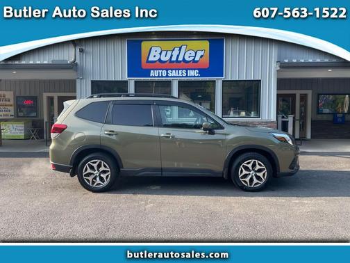 2022 Subaru Forester Premium