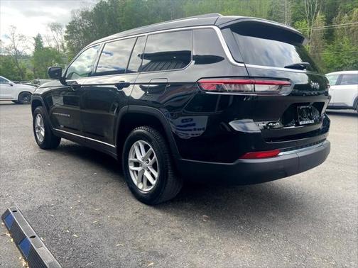 2022 Jeep Grand Cherokee L Laredo