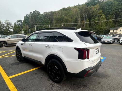 2024 Kia Sorento EX