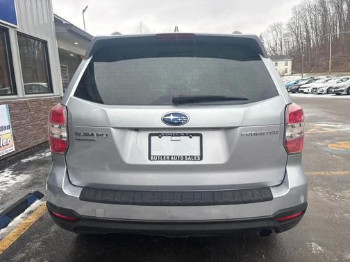 2016 Subaru Forester 2.5i Touring