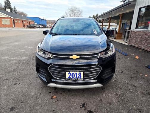 Mosaic Black Metallic 2018 Chevrolet Trax LT