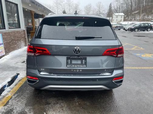 2024 Volkswagen Taos 1.5T SE