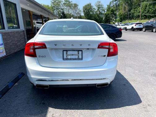 2018 Volvo S60 Inscription T5 Platinum