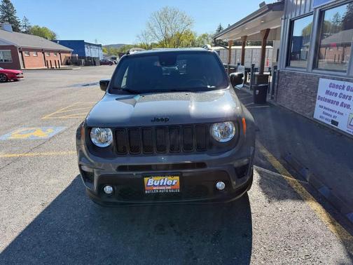 Sting-Gray Clearcoat 2022 Jeep Renegade Altitude