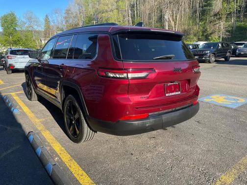 Velvet Red Pearlcoat 2023 Jeep Grand Cherokee L Altitude