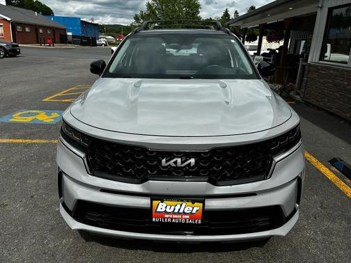 Wolf Gray 2023 Kia Sorento SX