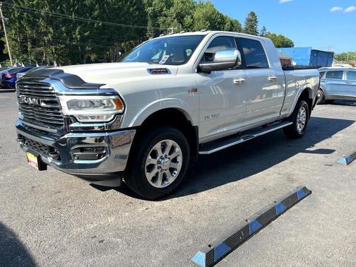 2022 RAM 2500 Laramie Mega Cab 4x4 6'4' Box
