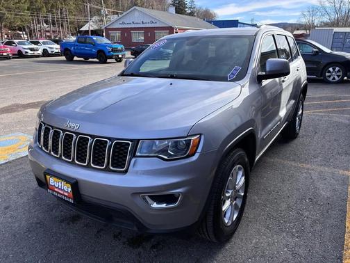 Billet Silver Metallic Clearcoat 2021 Jeep Grand Cherokee Laredo