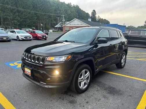 2023 Jeep Compass Latitude
