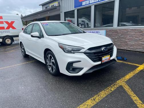 Crystal White Pearl 2024 Subaru Legacy Premium