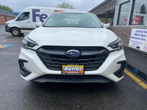 Crystal White Pearl 2024 Subaru Legacy Premium