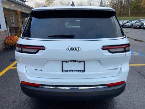 2023 Jeep Grand Cherokee L Laredo