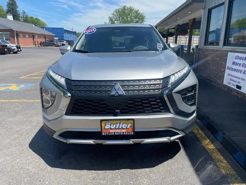 Alloy Silver Metallic 2024 Mitsubishi Eclipse Cross SE