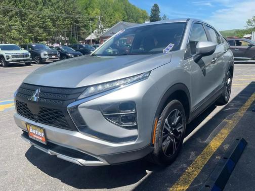 Alloy Silver Metallic 2024 Mitsubishi Eclipse Cross SE