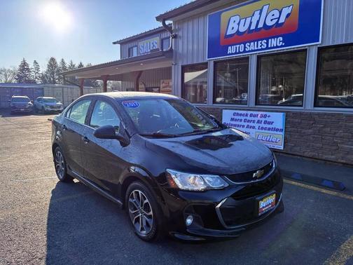 Mosaic Black Metallic 2017 Chevrolet Sonic LT
