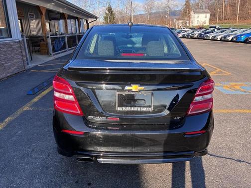 Mosaic Black Metallic 2017 Chevrolet Sonic LT