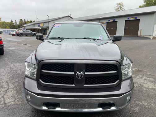 2018 RAM 1500 SLT