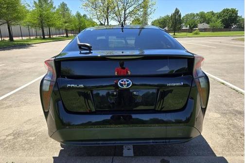 2016 Toyota Prius Two