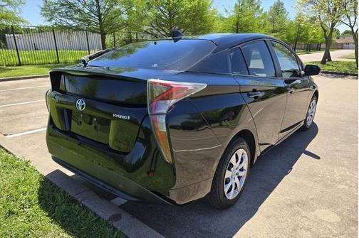 2016 Toyota Prius Two