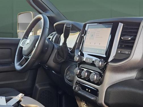 Granite Crystal Metallic Clearcoat 2026 RAM 2500 Tradesman