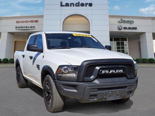 2024 RAM 1500 Classic Warlock Crew Cab 4x2 5'7' Box