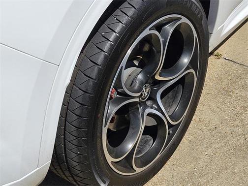 2022 Alfa Romeo Stelvio Ti