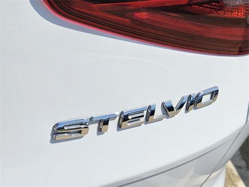 2022 Alfa Romeo Stelvio Ti