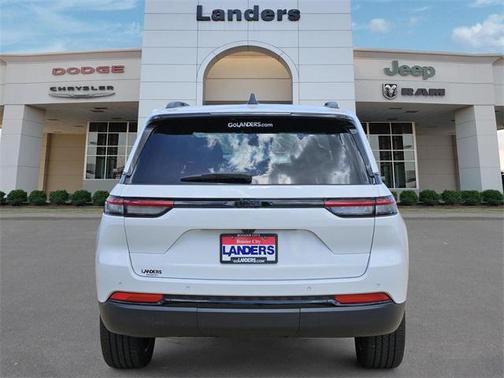 2024 Jeep Grand Cherokee Altitude
