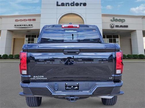 2024 Chevrolet Colorado LT