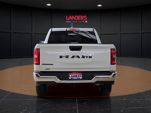 Bright White Clearcoat 2026 RAM 1500 Big Horn/Lone Star