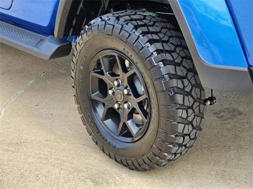 2025 Jeep Gladiator High Tide