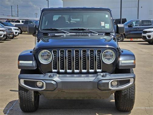 2022 Jeep Gladiator Overland