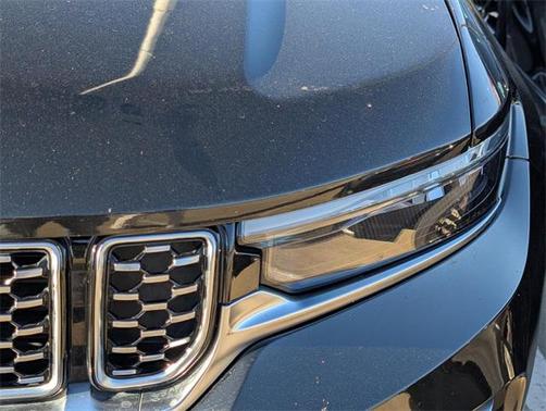 2023 Jeep Grand Cherokee Summit