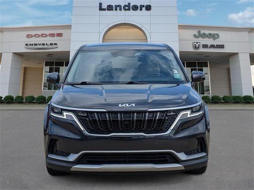 2024 Kia Carnival LX