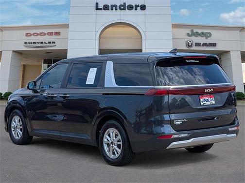 2024 Kia Carnival LX