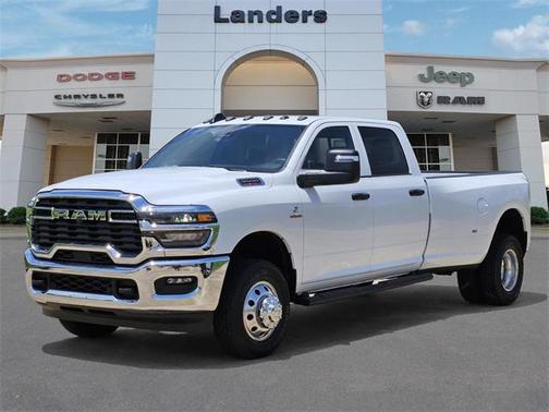2025 RAM 3500 Tradesman Crew Cab 4x4 8' Box