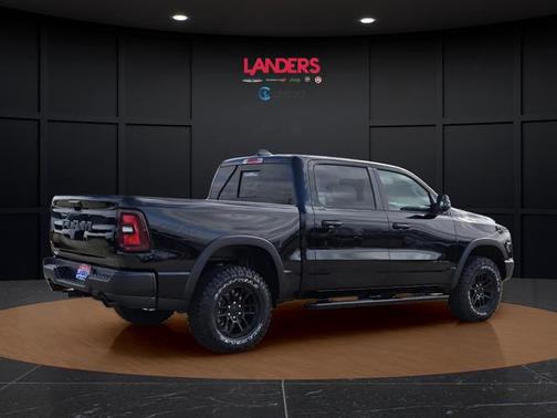 Diamond Black Crystal Pearlcoat 2026 RAM 1500 Rebel