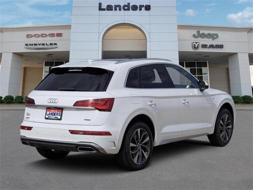 2023 Audi Q5 45 S line Premium Plus