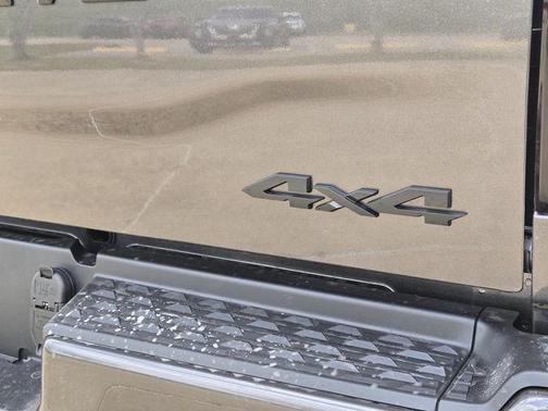 2026 RAM 2500 Black Express Crew Cab 4x4 6'4' Box