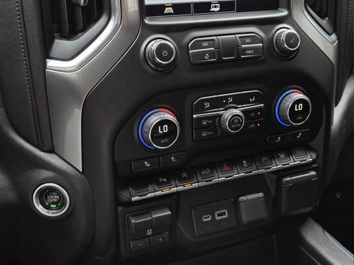 Summit White 2021 Chevrolet Silverado 1500 RST