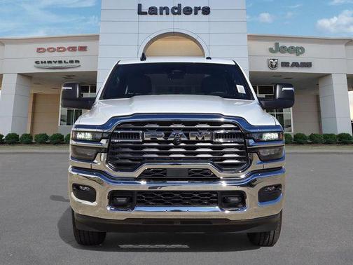 2026 RAM 2500 Tradesman Crew Cab 4x2 8' Box
